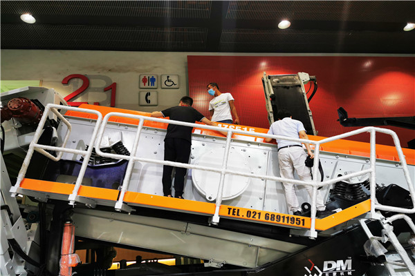 【現(xiàn)場直擊】第六屆廣州砂石展第二天盛況依舊！東蒙現(xiàn)場火熱出爐！